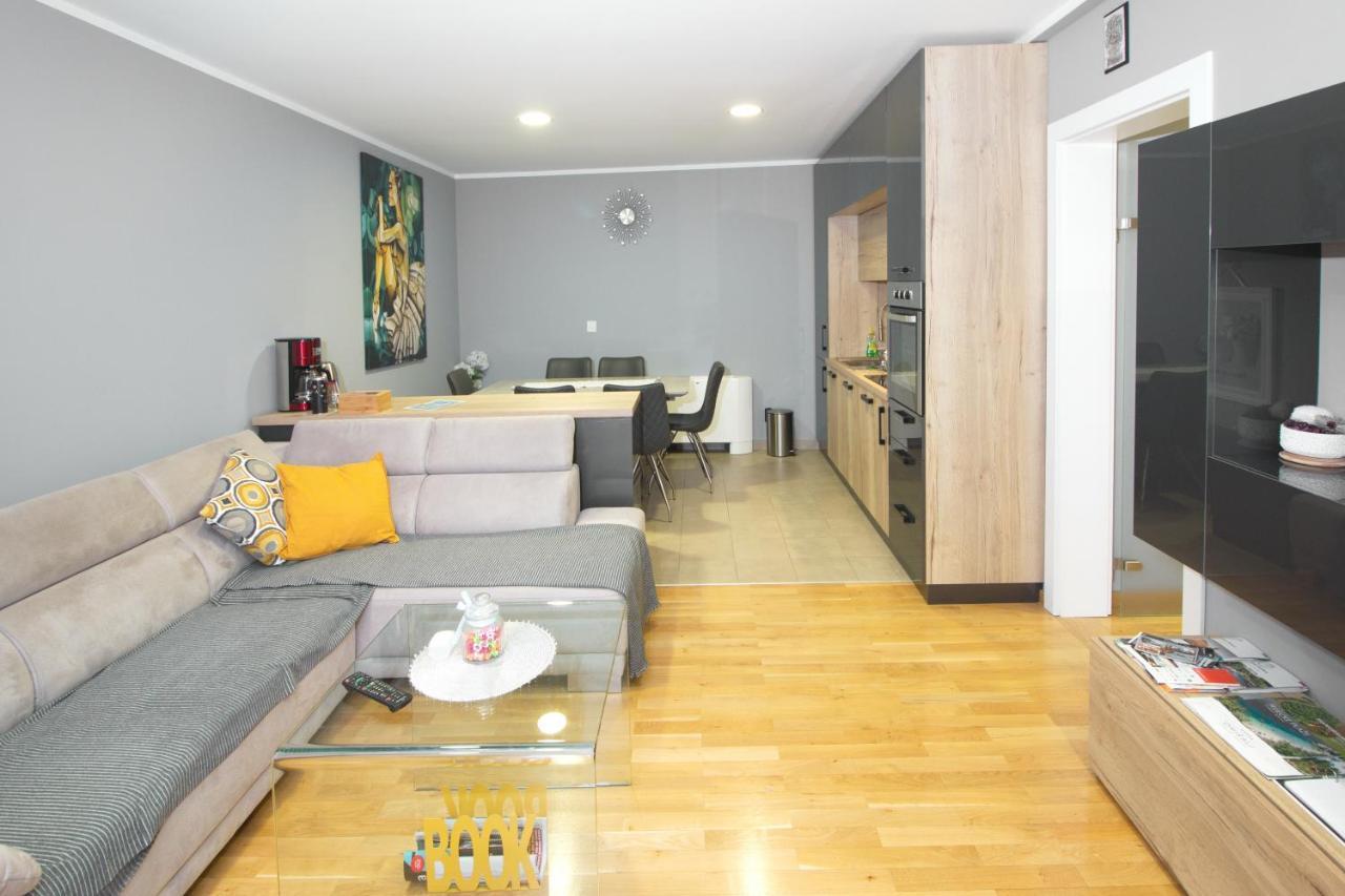 Apartamento Apartman Elena Rijeka Exterior foto